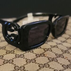 Gucci Bold Black Sunglasses Unisex